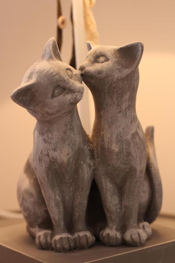 Au Coeur Du Chat Perche Arnay-le-Duc Ngoại thất bức ảnh